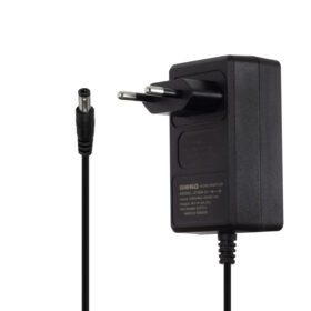 9 VOLT - 3 AMPER 5.5*2.5 UÇLU YERLİ ÜRETİM PLASTİK KASA PRİZ TİPİ ADAPTÖR (K0)