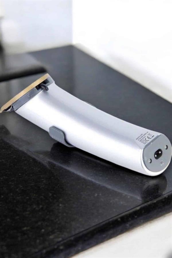 4 Taraklı Taşınabilir Profesyonel Saç ve Sakal Kesme Tıraş Makinesi - Görsel 4