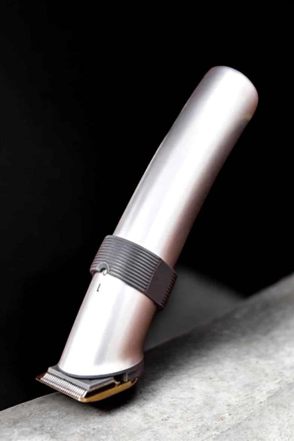 4 Taraklı Profesyonel Şarjlı Saç ve Sakal Kesme Tıraş Makinesi Seti - Görsel 3