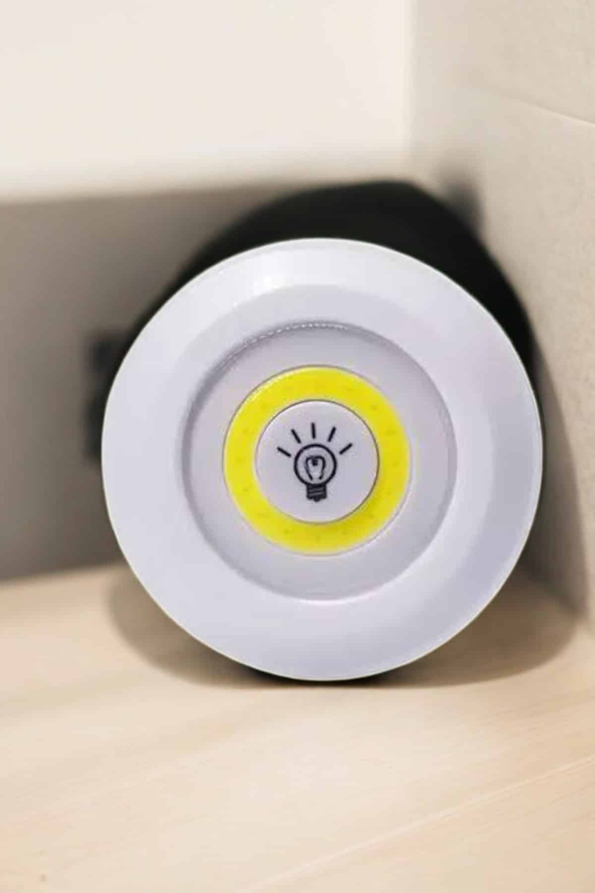 Spot Lamba Led Işık 3'lü Uzaktan Kumandalı Pilli Yapışkanlı Kablosuz - Görsel 3