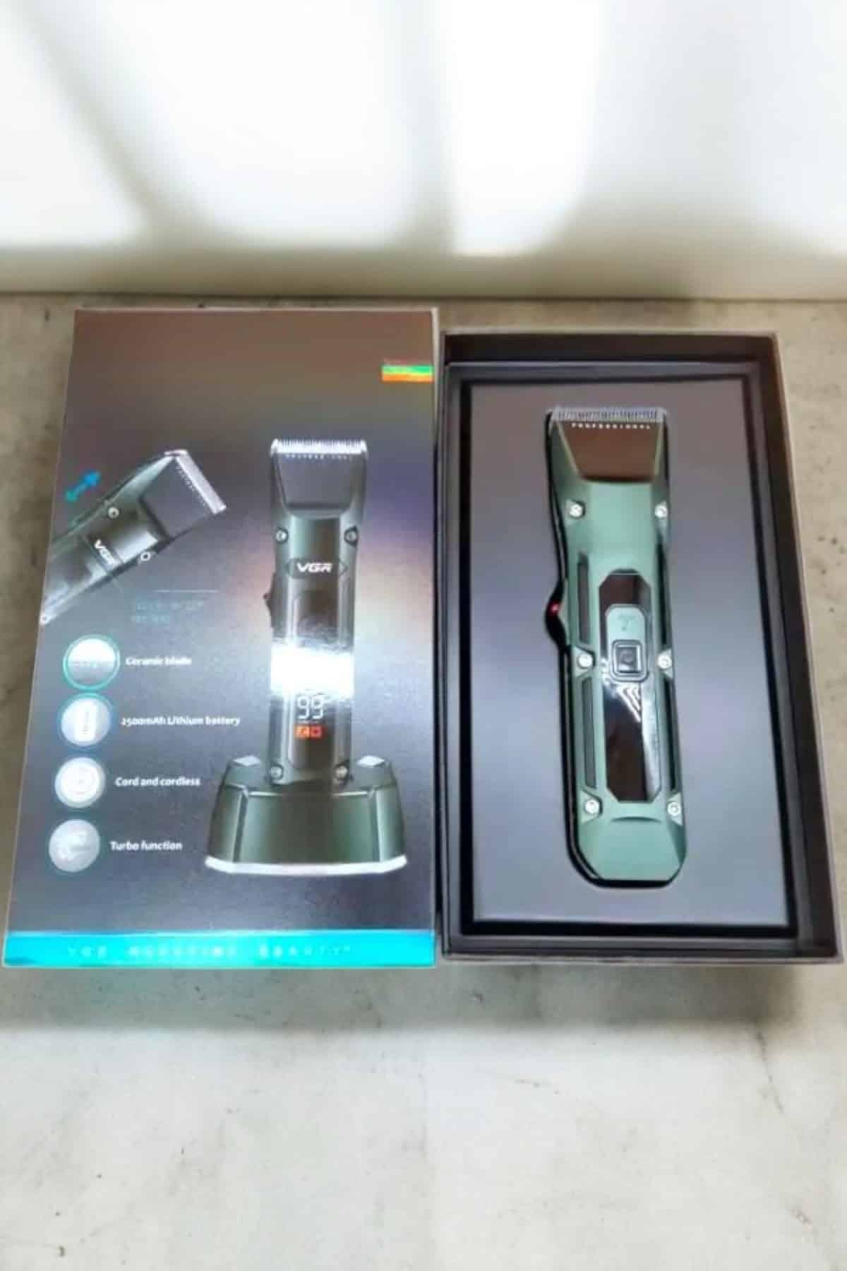 Tıraş Makinesi Uzun Pil Ömrü Şarjlı Günlük Tıraş Makinesi - Görsel 3