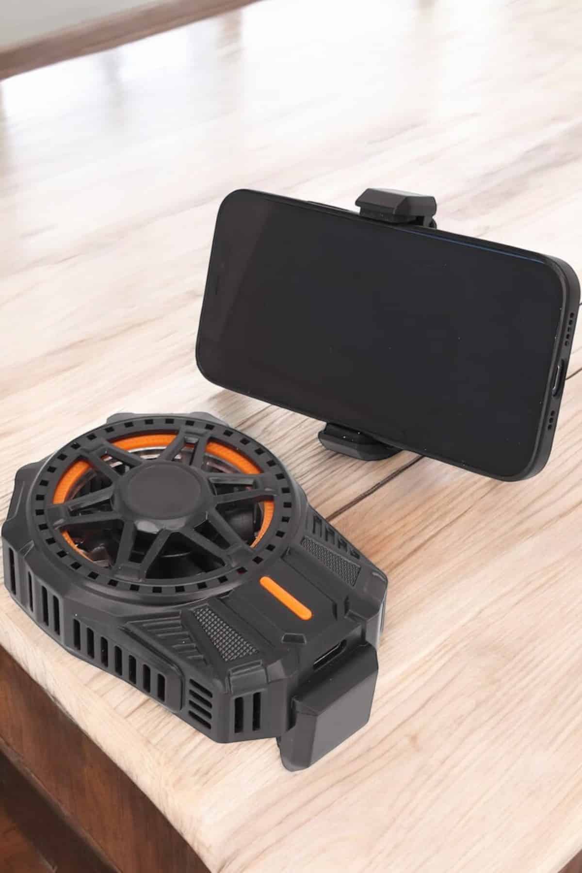 Fanlı Radyatör Soğutucu Telefon Soğutucu Tüm Telefonlara Uyumlu - Görsel 3