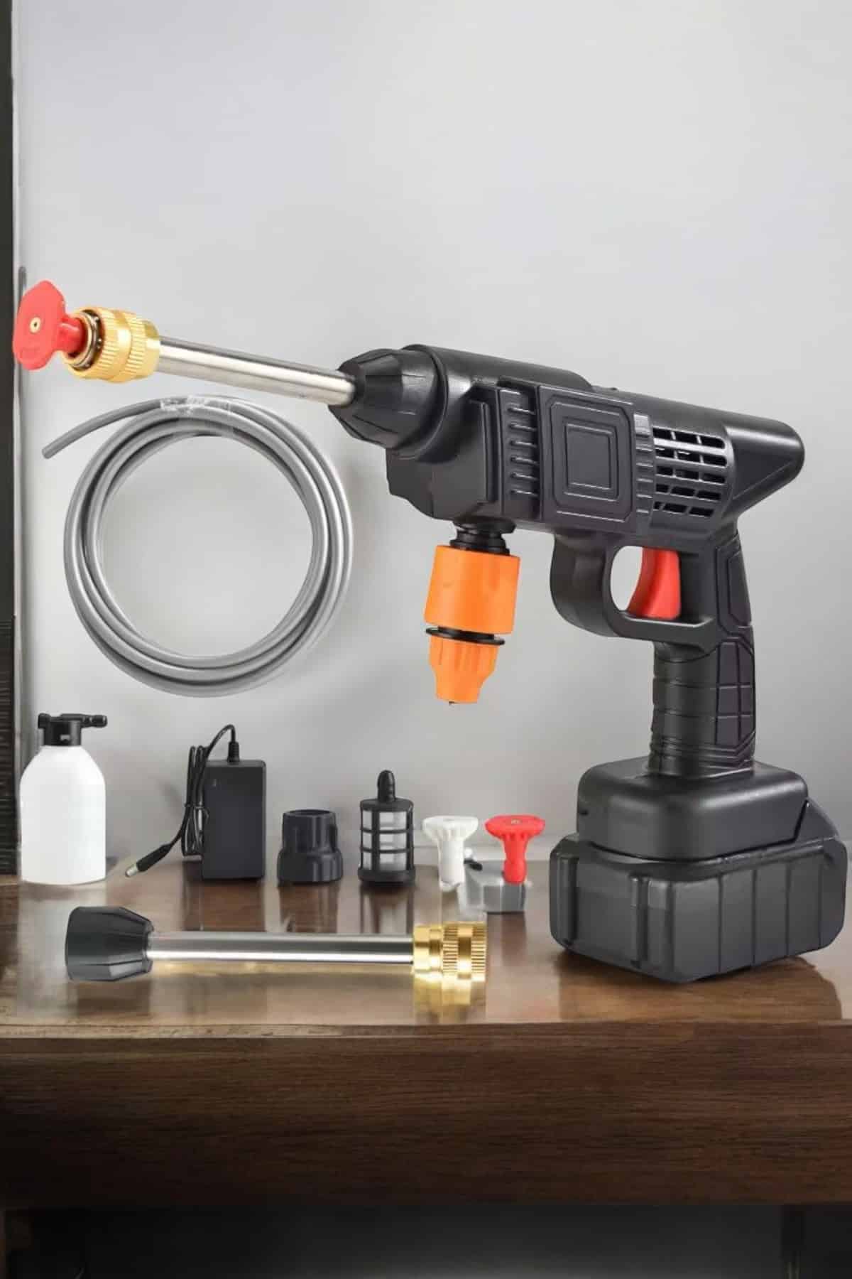 Bahçe ve Araba Yıkama Tabancası Su Basınçlı Hazneli Bataryalı Oto Yıkama - Görsel 3