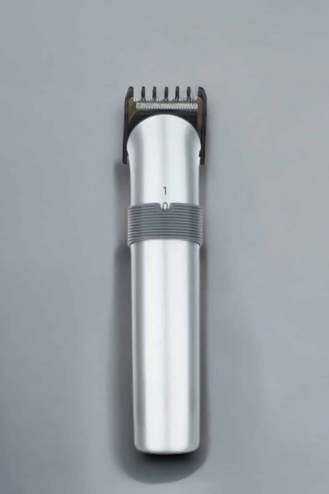 Erkeklere Özel Şarjlı Saç ve Sakal Kesme Tıraş Makinesi Seti - Görsel 5