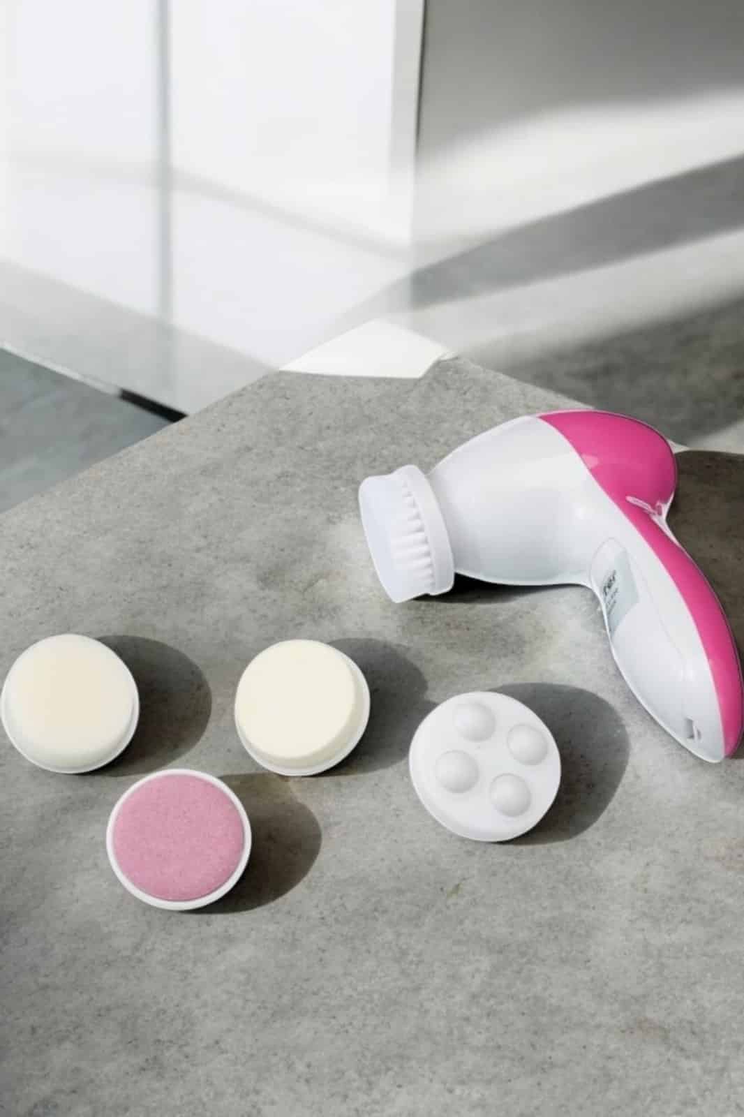 Uzun Pil Ömrü ve Etkili Sonuçlar Sunan 5 Fonksiyonlu Cilt Bakım Cihazı - Görsel 4