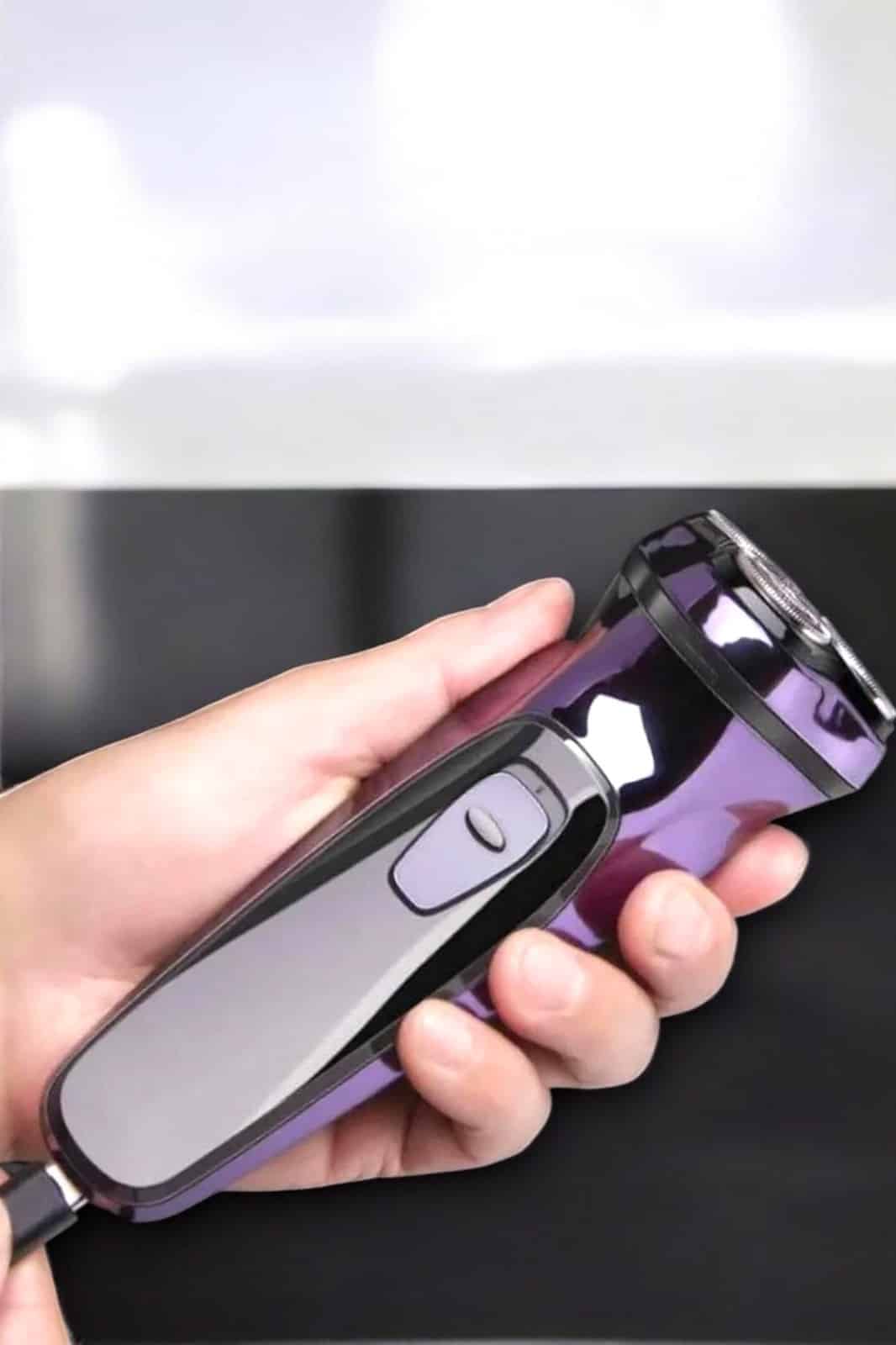 Erkeklere Özel Profesyonel Tıraş Makinesi - Görsel 2