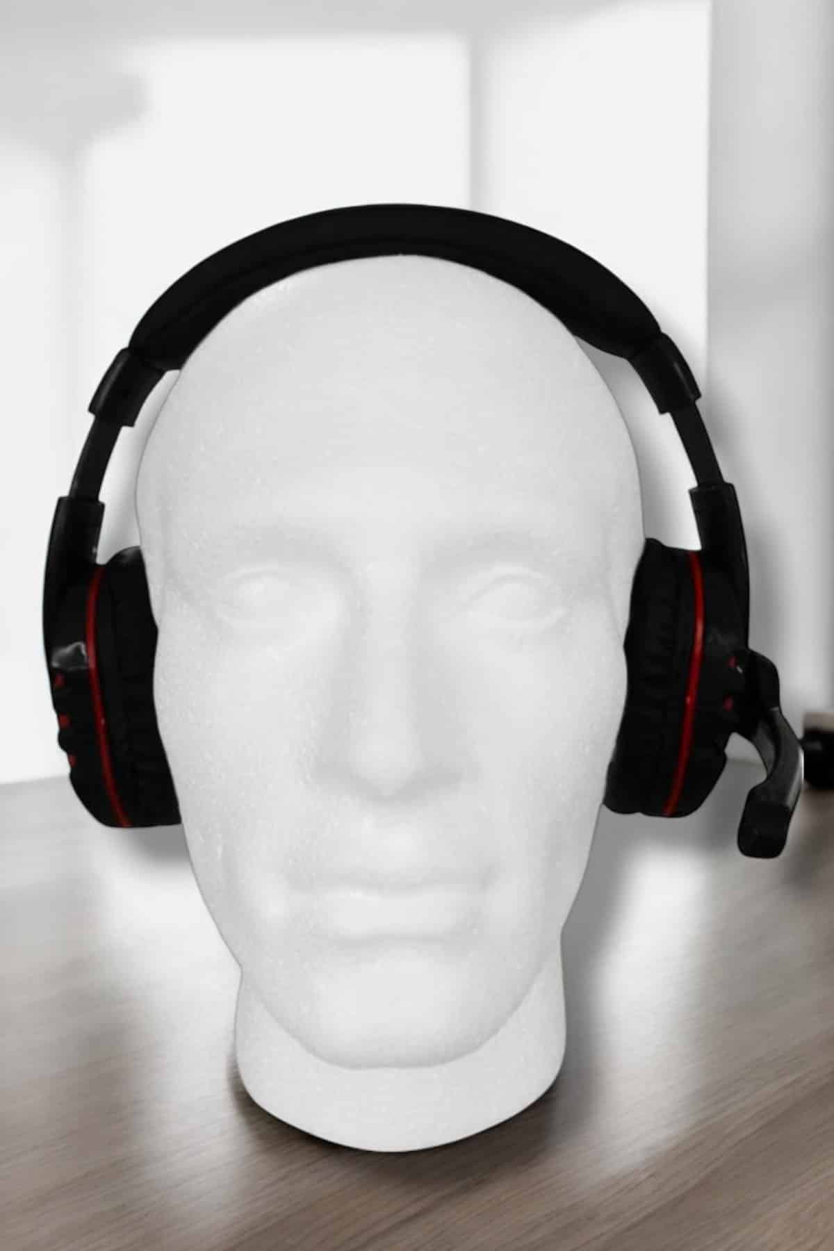 Yüksek Ses Kalitesi ve Aktif Gürültü Engelleme Özellikli Kablolu Mikrofonlu Kulaklık - Görsel 4