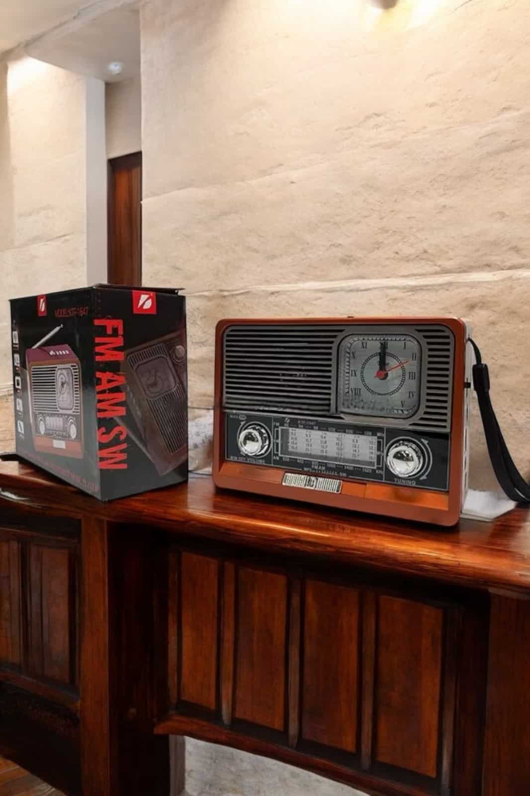 Nostaljik Görünümlü USB Girişli Bluetooth Bağlantılı Radyo - Görsel 2
