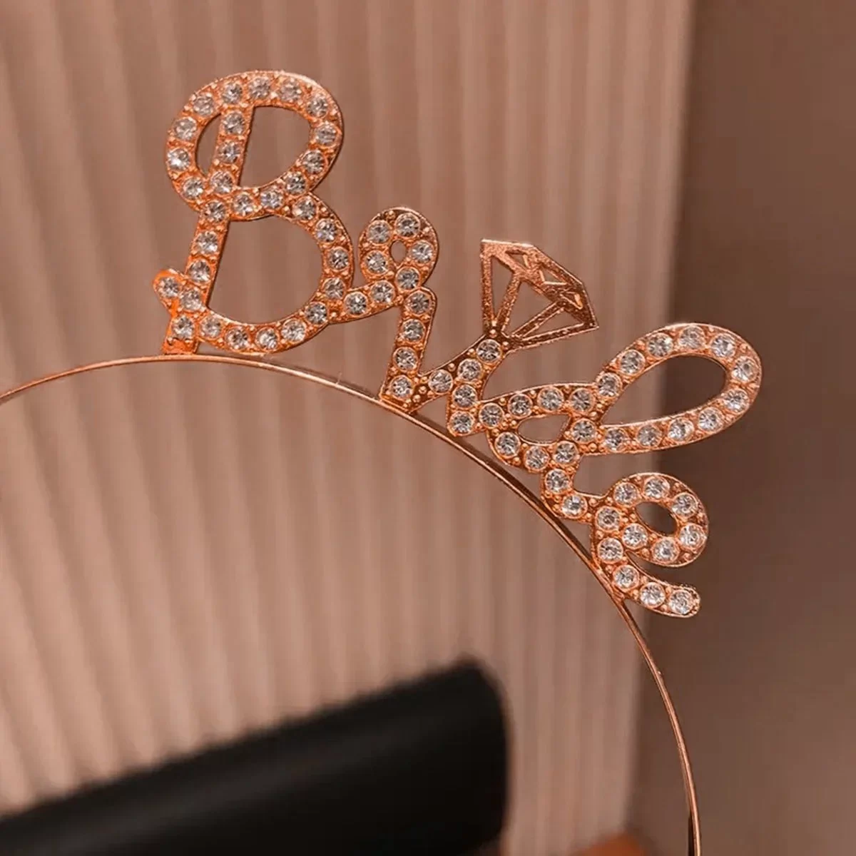 Rose Gold Renkli Taşlı “Bride” Gelin Tacı - Görsel 2