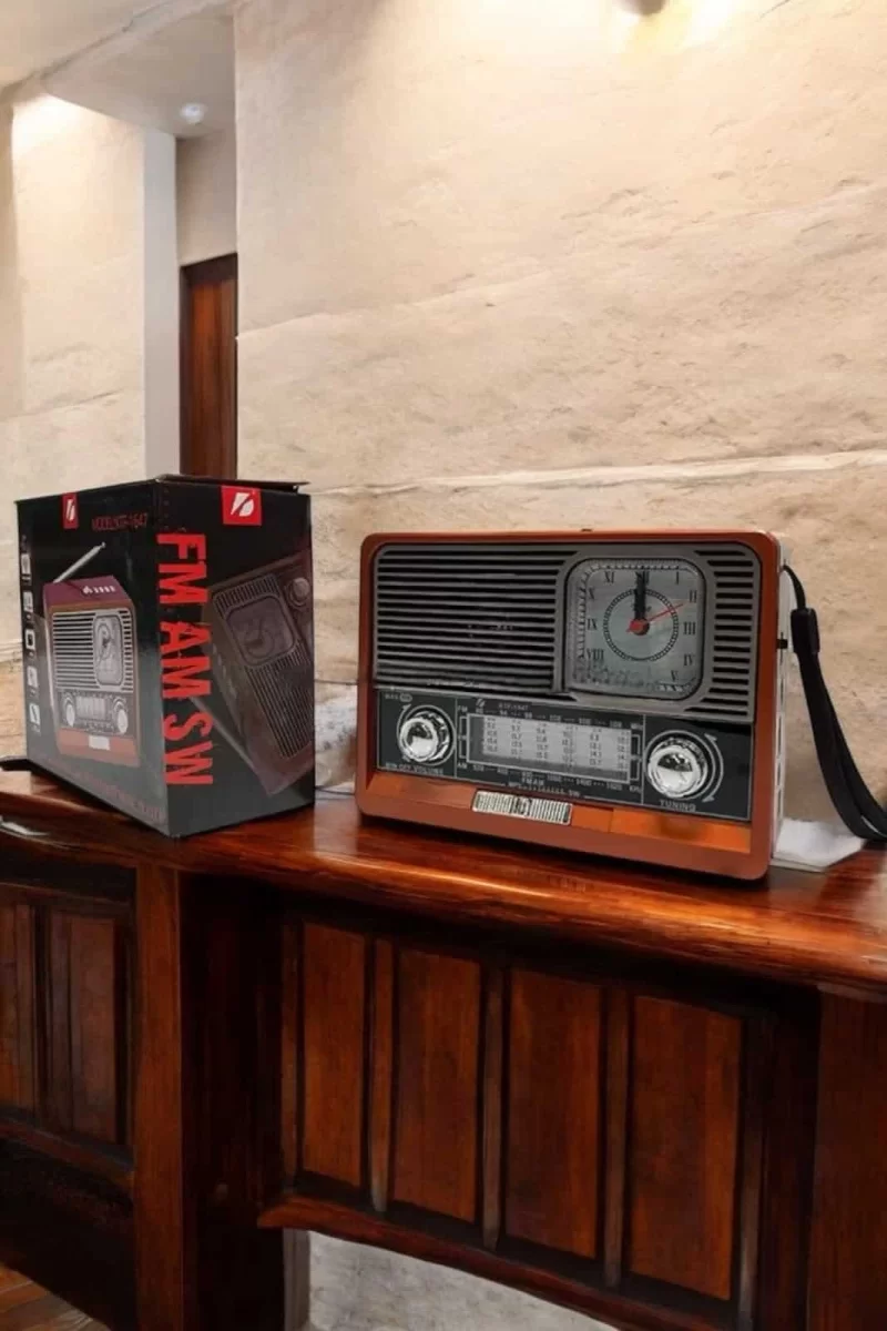 Nostaljik Görünümlü USB Girişli Bluetooth Bağlantılı Radyo - Görsel 2
