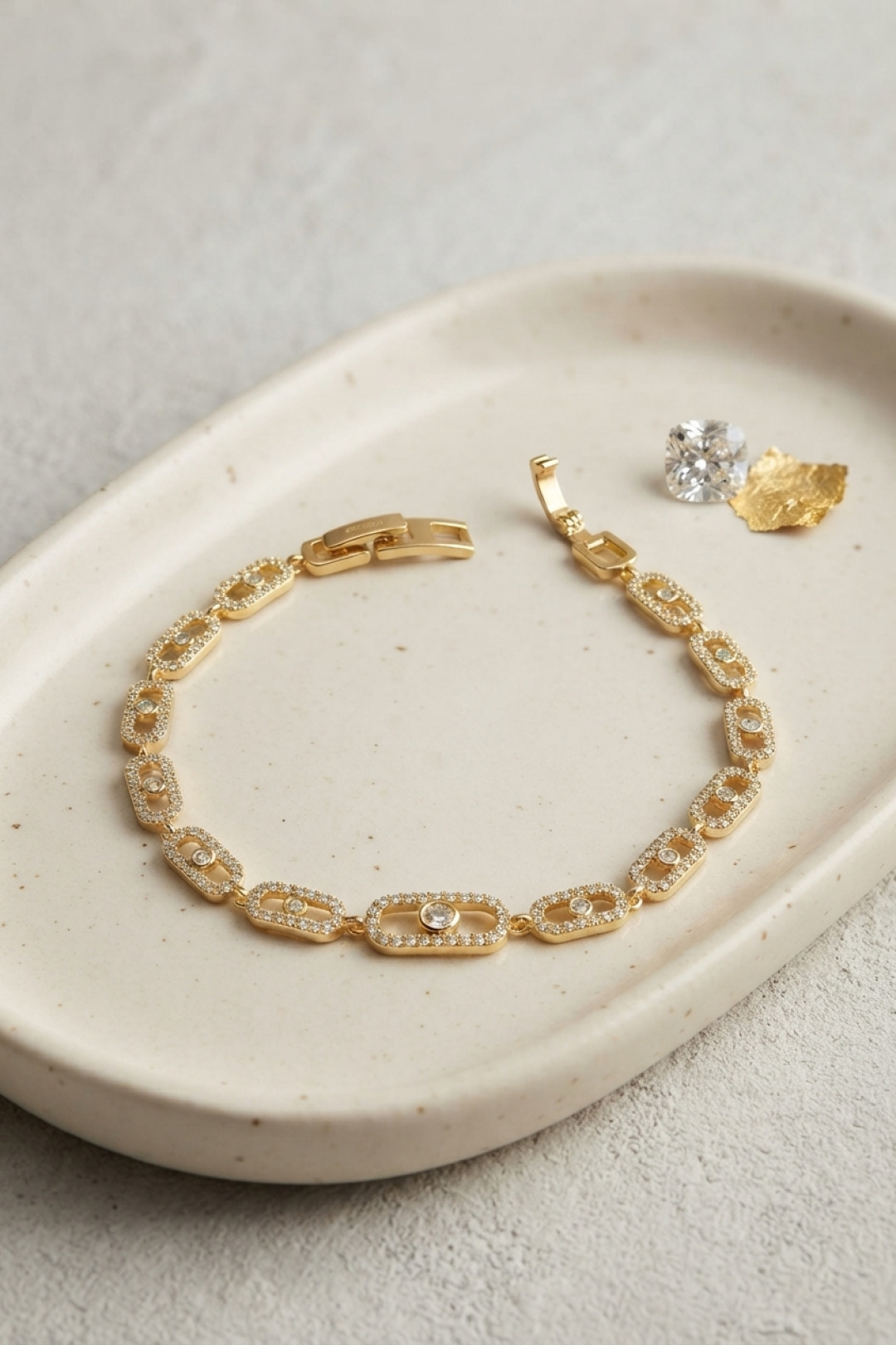 Gold Renk Zirkon Taşlı Messika Model Bileklik 5886