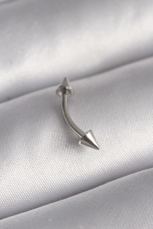 316L Çelik Gümüş Renk Çivi Model Piercing 5886