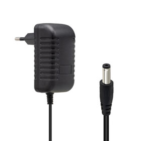 24 VOLT - 1 AMPER 5.5*2.5 UÇLU YERLİ ÜRETİM PLASTİK KASA PRİZ TİPİ ADAPTÖR