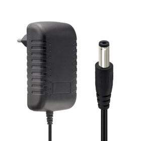 18 VOLT - 1 AMPER 5.5*2.5 UÇLU YERLİ ÜRETİM PRİZ TİPİ ADAPTÖR