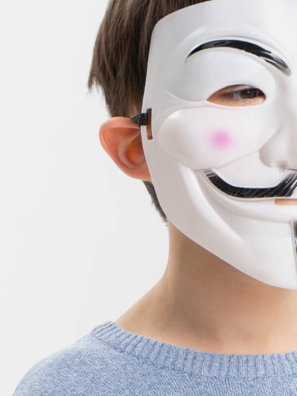 Beyaz Renk Pembe Yanaklı İthal V For Vendetta Maskesi (4172) - Görsel 2