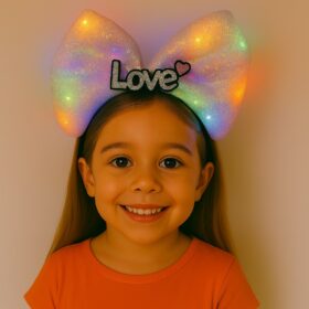 LED Işıklı Love Yazılı Pembe Fiyonk Taç – Kız Çocuk Parti Tacı (4172)