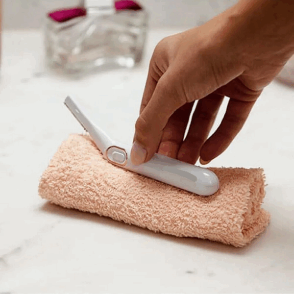 İng Touch Flawless Bikini Shaver And Trimmer Kusursuz Bikini Tıraş Makinesi Ve Düzeltici Epilatör - Görsel 4