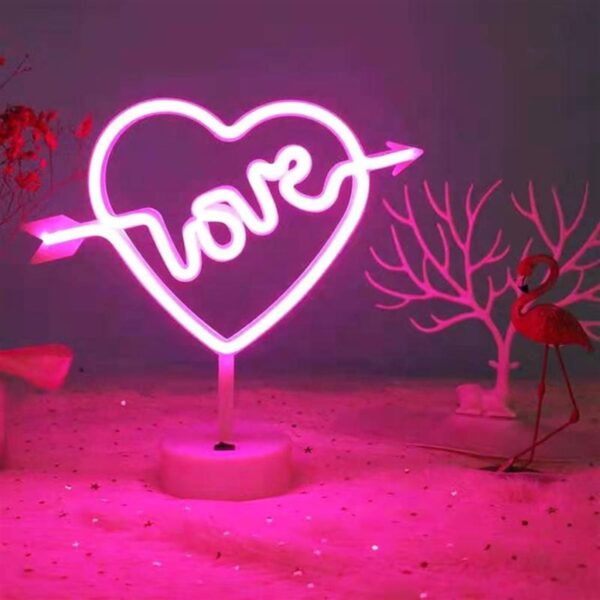 Kalpli Love Yazılı Dekoratif Neon Pilli Led Masa ve Gece Lambası (K0)