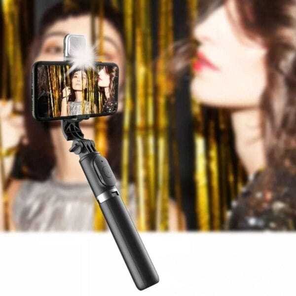 Kendiliğinden Işıklı Masaüstü Tripod Olabilen Telefon Tutuculu Kablosuz Kumandalı Selfie Çubuğu (K0) - Görsel 4
