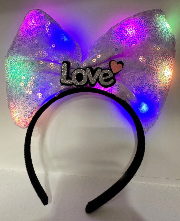 Led Işıklı 3 Farklı Fonksiyonda Yanan Gümüş Love Yazılı Lila Fiyonk Taç 20X17 cm (K0)