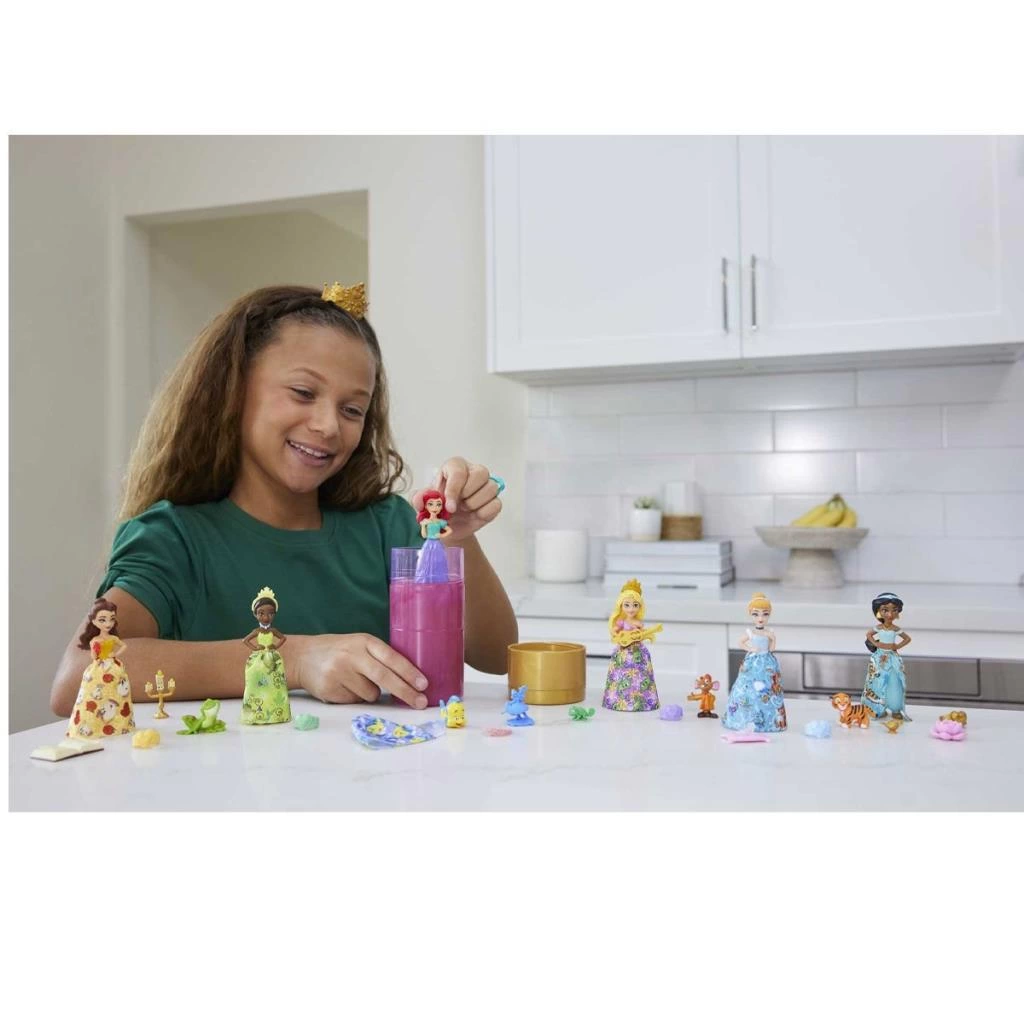 Çocuk HMB69 Disney Prensesleri Color Reveal Renk Değiştiren Ana Karakter Bebekler - 1.Seri - Görsel 4