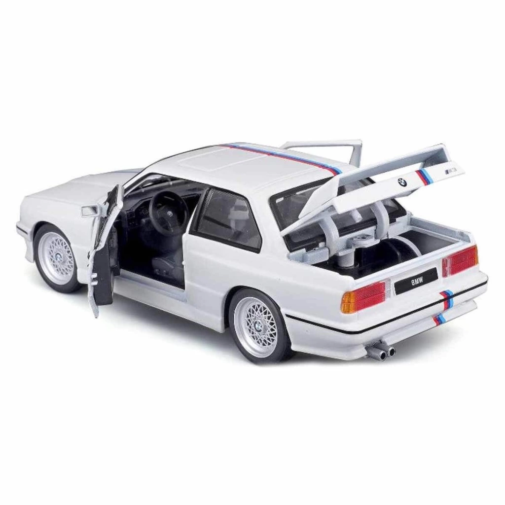 Eğitici Çocuk 21100 Burago 1:24 BMW M3 1988 Model Araba - Görsel 3