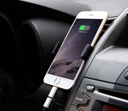 Eğitici Oyuncak Araba Klimasına Takılan Telefon Tutucu Kıskaç