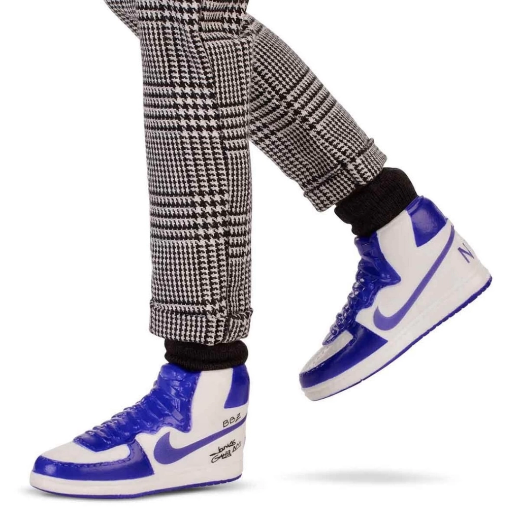 Eğitici Çocuk Barbie Signature LeBron James Kenbassadors Bebek - Görsel 5