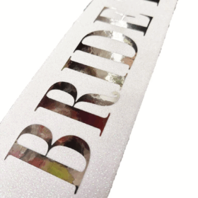 Çocuk   Beyaz Üzeri Gümüş Büyük Bride To Be Yazılı Simli Işıltılı Kuşak Kemer 10x80 cm