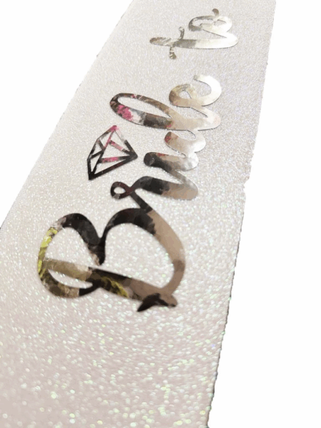 Çocuk Beyaz Üzeri Gümüş İtalik Alyanslı Bride To Be Yazılı Simli Işıltılı Kuşak Kemer 10x80 cm