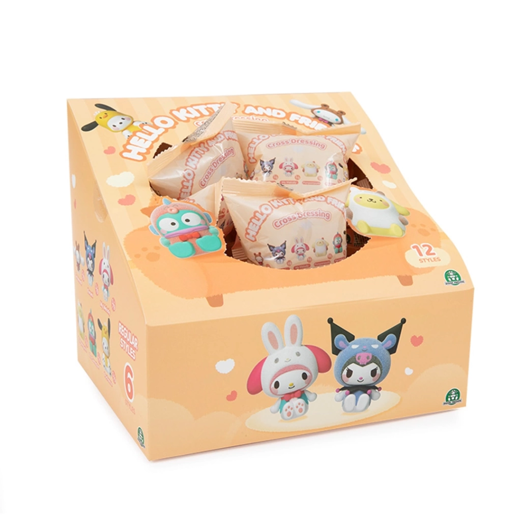 Hello Kitty Kıyafet Değiştirme Partisi Çocukların Moda ve Yaratıcılığını Geliştiren Set - Görsel 3