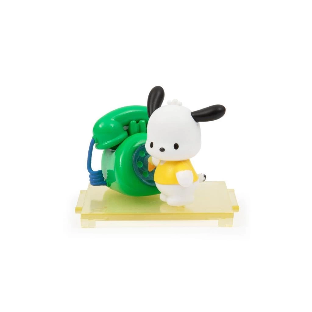 Telefon temalı figür ile sosyal oyunları canlandıran eğitici karakter - Görsel 4