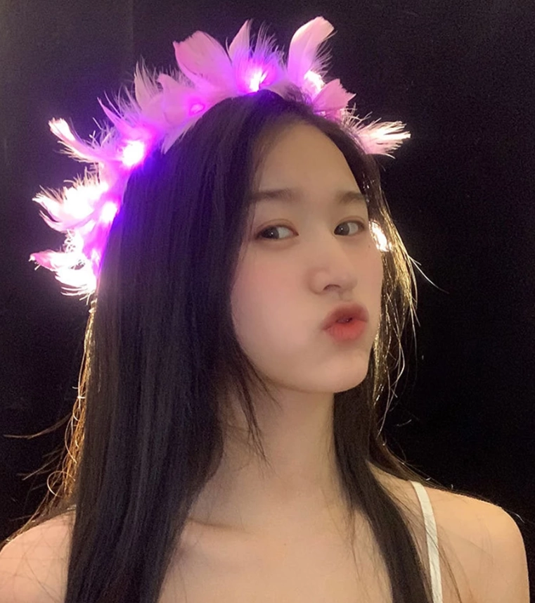 Led Işıklı Rengarenk Yanan 3 Fonksiyonlu Pembe Parti Tacı 12x12 cm - Görsel 2