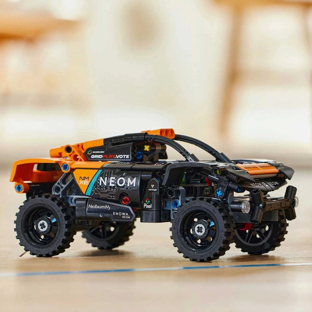 Technic NEOM McLaren Extreme E Race Car 42166 - Görsel 2