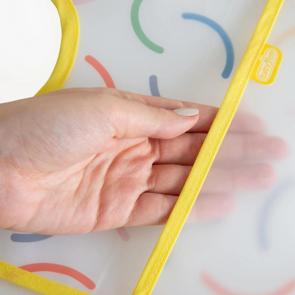 Sarı Leke Tutmaz Önlük İle Bebekler İçin Temiz, Pratik ve Eğitici Yemek Aktivitesi - Görsel 4