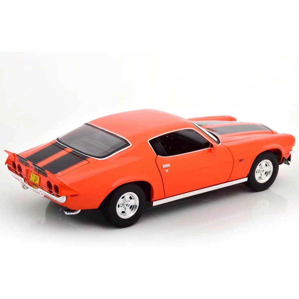Maisto 1:18 1971 Chevrolet Camaro - Görsel 2