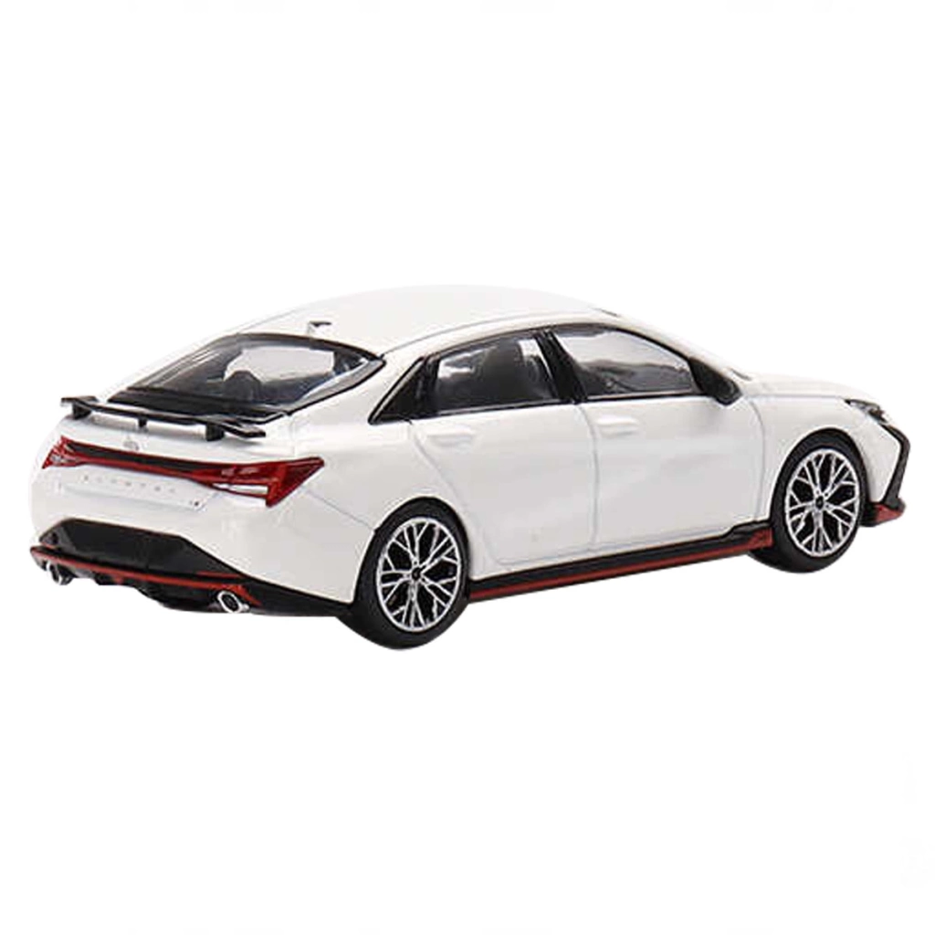 Mini GT 1:64 Hyundai Elantra N Ceramic White - Görsel 3