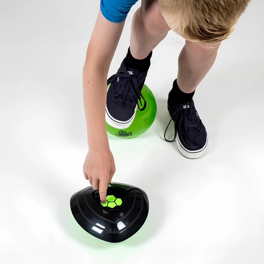 Çocuk Soccerbot Antrenmanı Salon Futbolu Oyunu - Görsel 4