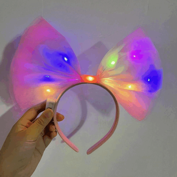 Rengarenk Led Işıklı Fiyonk Şekilli Tül Parti Tacı Pembe Renk 25x25 Cm - Görsel 4