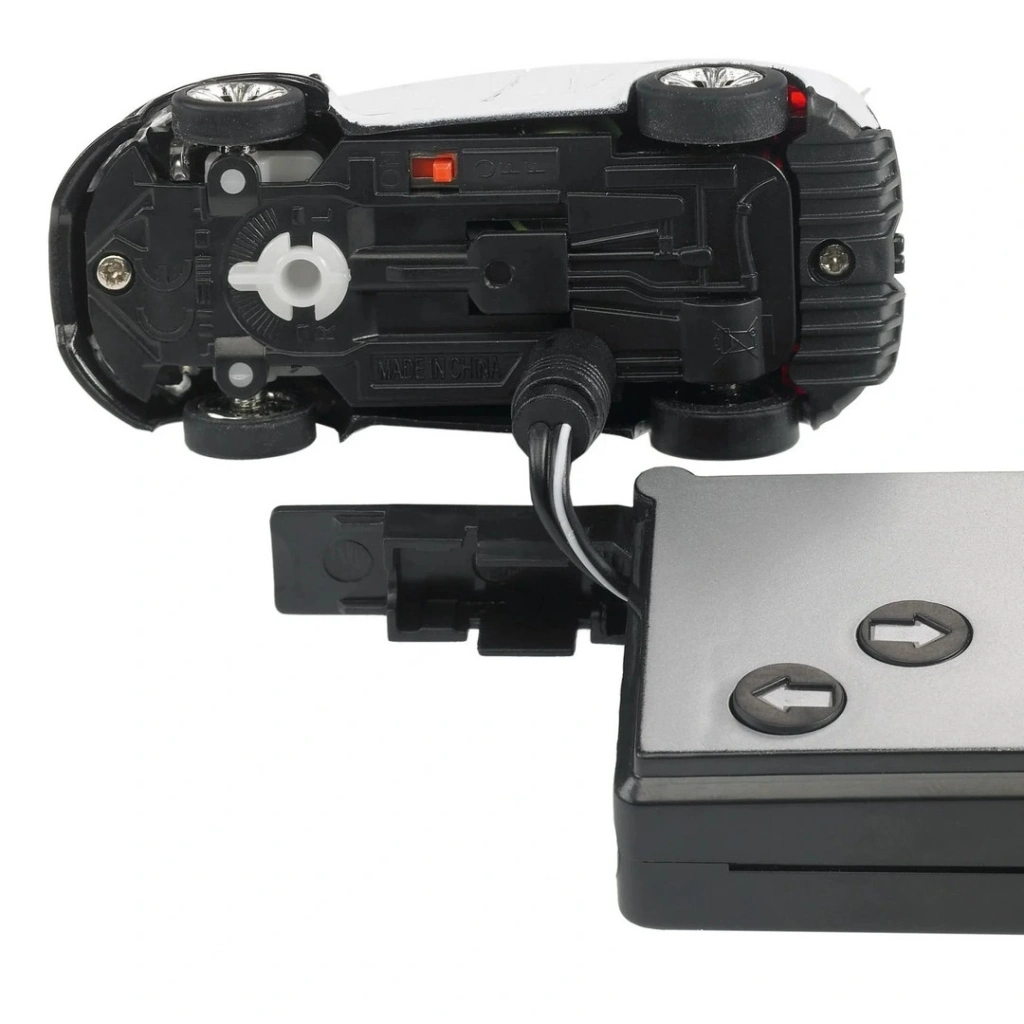 Revell RC Mini Polis Arabası - Görsel 5