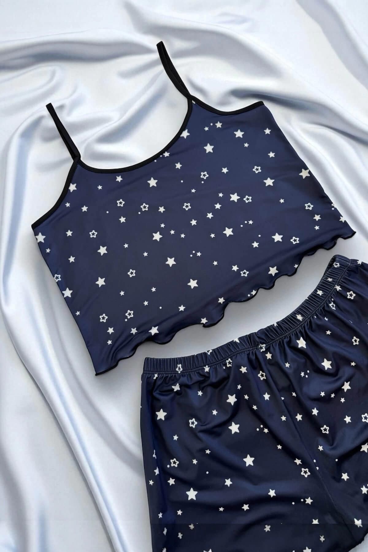 Yıldız Desenli Lacivert Askılı Şortlu Gecelik - Görsel 2