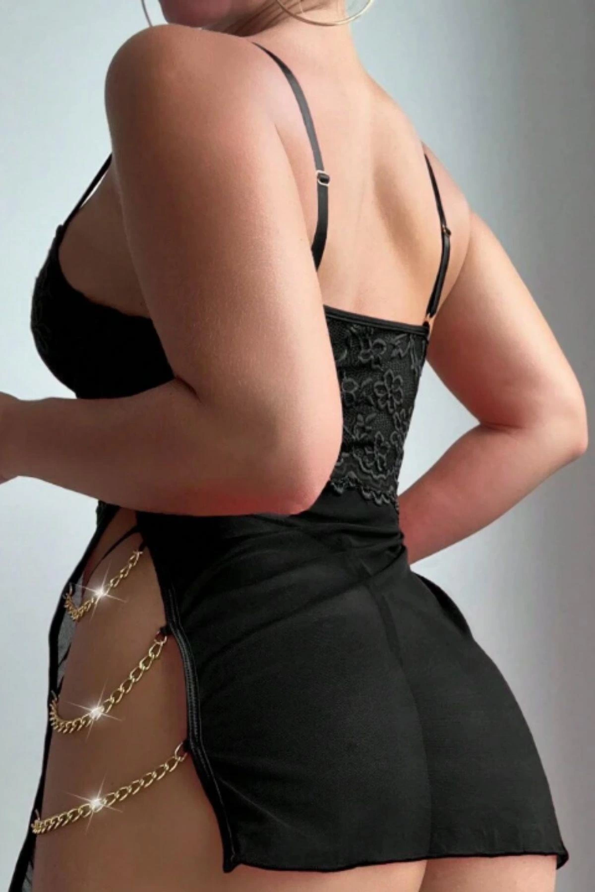 Siyah Özel Tasarım Zincir Aksesuarlı Gecelik 15585 - Görsel 3